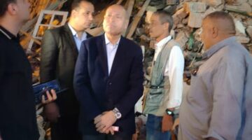 محافظ القاهرة يتابع جهود إنقاذ سكان المبنى المنهار في السيدة زينب