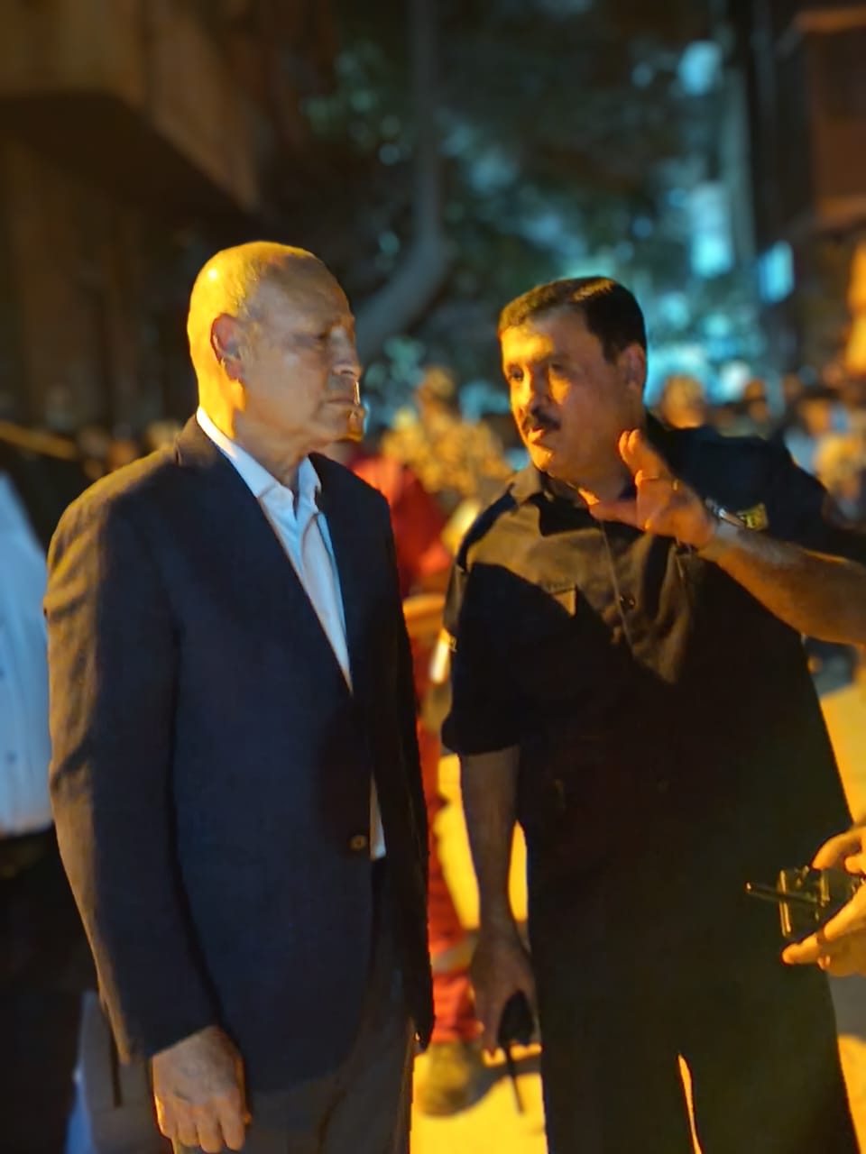 5 ناجين وحالتا وفاة: انهيار مبنى في شارع قدري بالسيدة زينب | تابع التفاصيل