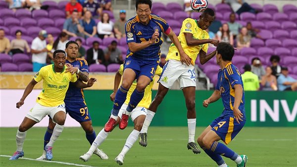 كأس العالم للأندية: صن داونز يتفوق بهدف على أولسان الكوري في الشوط الأول كأس العالم للأندية: صن داونز يتفوق بهدف على أولسان الكوري في الشوط الأول