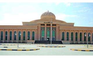 زوج ينفق 20 ألف درهم على “مشعوذة” لكسب ود زوجته
