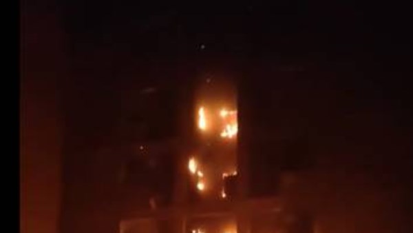 إخماد حريق في مبنى سكني على طريق التأمين بأسوان إخماد حريق في مبنى سكني على طريق التأمين بأسوان