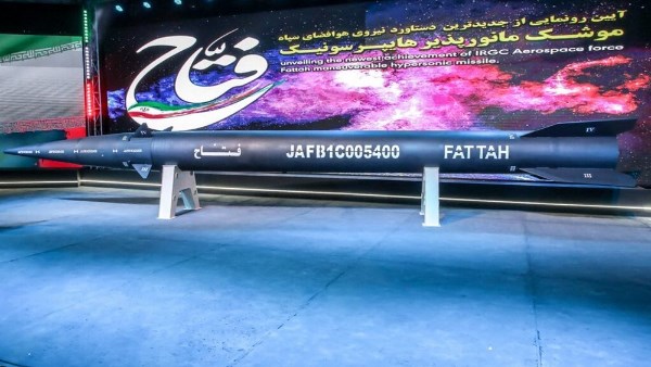 أسرع من الصوت: ما هو صاروخ “فتاح” الإيراني المستهدف لإسرائيل؟ أسرع من الصوت: ما هو صاروخ “فتاح” الإيراني المستهدف لإسرائيل؟