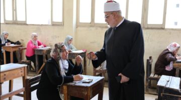 ال exams of the Al-Azhar Secondary School: Science students take the morphology test today.