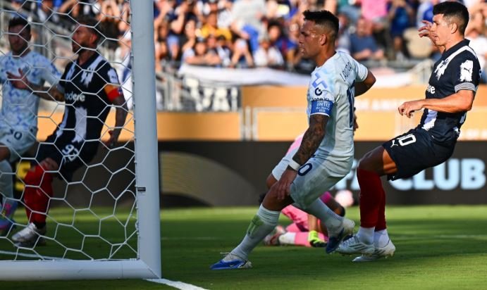 إنتر ميلان يتعادل مع مونتيري في كأس العالم للأندية «فيديو» إنتر ميلان يتعادل مع مونتيري في كأس العالم للأندية «فيديو»