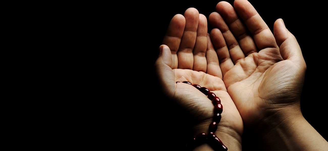 دعاء التوبة الخالصة والعودة إلى الله.. الفرصة متاحة فلا تتردد دعاء التوبة الخالصة والعودة إلى الله.. الفرصة متاحة فلا تتردد