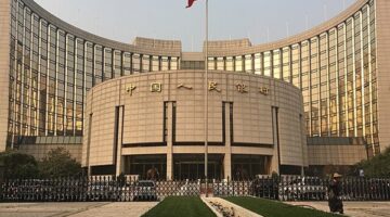 الصين تؤسس مركزًا دوليًا لليوان الرقمي وتدعو إلى نظام مالي عالمي متنوع.