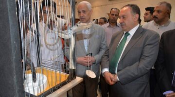 بالتعاون مع طلاب الجامعة وذوي الاحتياجات الخاصة.. محافظ أسيوط يطلق معرض “قضايا” في قصر الثقافة