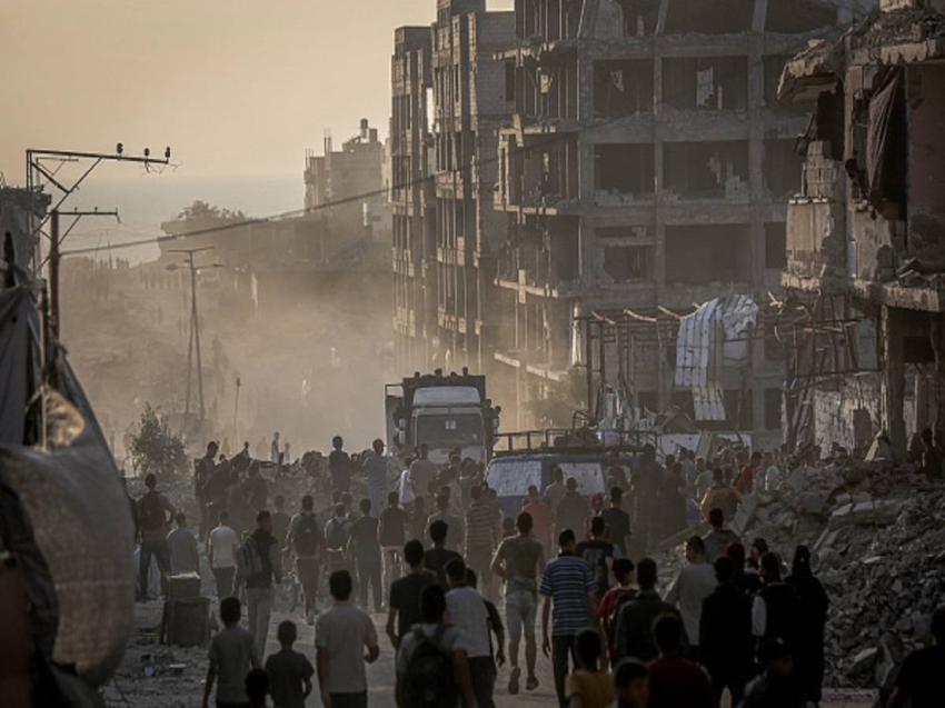استشهاد 30 فلسطينيًا جراء قصف قوات الاحتلال الإسرائيلي لقطاع غزة استشهاد 30 فلسطينيًا جراء قصف قوات الاحتلال الإسرائيلي لقطاع غزة
