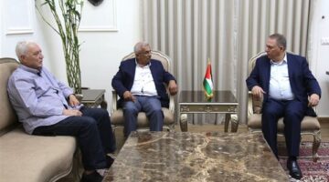 السفير دبور يجتمع بالأمين العام للتنظيم الشعبي الناصري النائب أسامة سعد