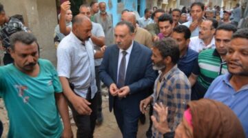 تحسين ظروف 130 عائلة: محافظ أسيوط يراقب مشروع التجديد الشامل للمنازل في منطقة المصلة بحي غرب