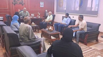 رئيس غارب يجتمع بالمواطنين ويشدد على ضرورة تلبية احتياجاتهم.