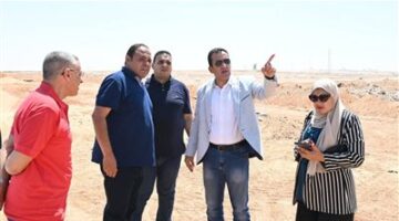 وزير الإسكان يراجع مشاريع الخدمات والطرق ومبادرة “ديارنا” السكنية في مدينة العاشر من رمضان