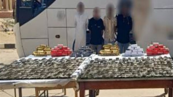 مقتل عنصر خطير وضبط مخدرات وأسلحة نارية في عدة محافظات