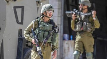 الجيش الإسرائيلي يطلق النار على فلسطيني في بيت لحم، وعدد شهداء الضفة يرتفع إلى 979 منذ بداية الحرب على غزة.