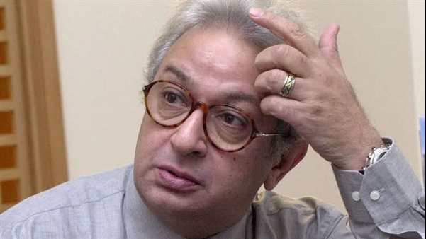 مدير التصوير محسن أحمد يشرح ملابسات انهيار منزل نور الشريف في السيدة زينب. مدير التصوير محسن أحمد يشرح ملابسات انهيار منزل نور الشريف في السيدة زينب.