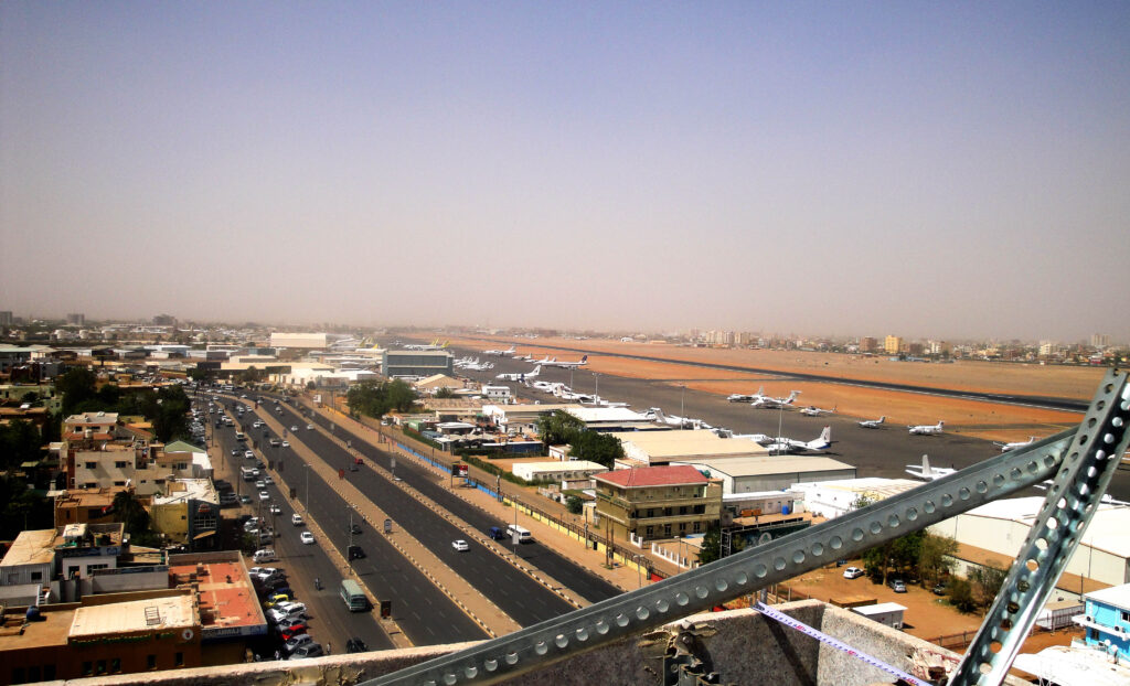 الخرطوم.. جهود موسعة لتطهير المناطق العشوائية وإعادة فتح شارع إفريقيا بالتعاون مع السوق المركزي