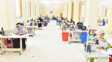 محافظ أسيوط يقوم بزيارة المجمع الصناعي الحرفي في قرية الشامية بساحل سليم لمتابعة تقدم العمل.