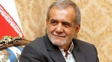 رئيس إيران: سنحل جميع الأزمات من خلال تعزيز الوحدة الوطنية والتماسك الشعبي