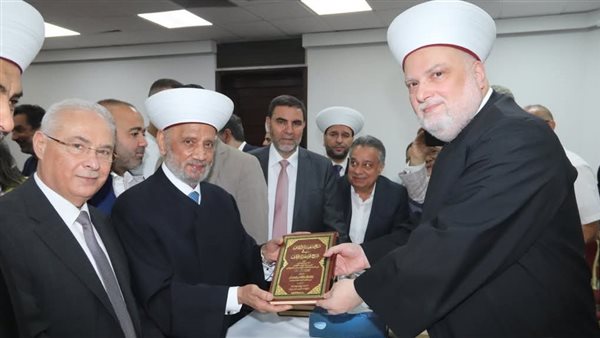 المركز الإسلامي – عائشة بكار يستقبل القاضي الدكتور الشيخ محمد أحمد عساف المركز الإسلامي – عائشة بكار يستقبل القاضي الدكتور الشيخ محمد أحمد عساف
