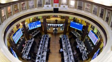 تدهور مؤشرات السوق المالي في بداية تداولات يوم الأربعاء