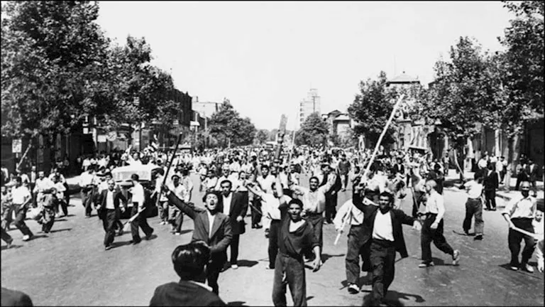 هل تعيد واشنطن تجربة الانقلاب في إيران؟ هل تعيد واشنطن تجربة الانقلاب في إيران؟