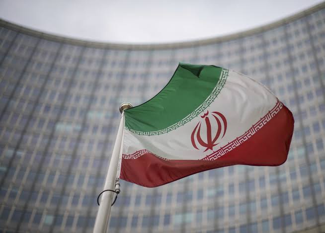 سفير إيران في جنيف: الغرب يمهد لاعتداءات إسرائيل.. وسنرد إذا تم تخطي “الخطوط الحمراء” سفير إيران في جنيف: الغرب يمهد لاعتداءات إسرائيل.. وسنرد إذا تم تخطي “الخطوط الحمراء”
