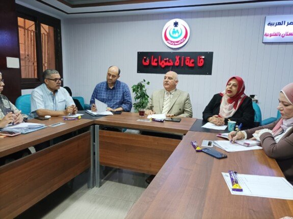 مدير الصحة في القليوبية يتناول سبل تقليص وفيات الأمهات أثناء الحمل مدير الصحة في القليوبية يتناول سبل تقليص وفيات الأمهات أثناء الحمل