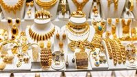 عاجل | أسعار الذهب تنخفض اليوم الأربعاء 18 يونيو 2025 بالرغم من استمرار التوترات.