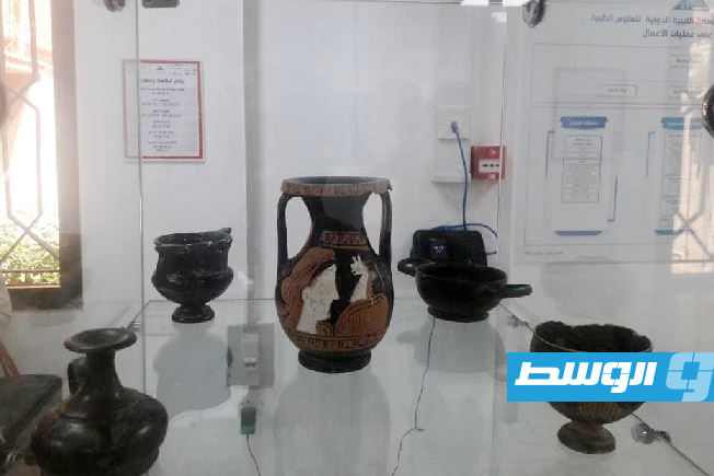 جانب من الفعالية الثقافية التي أقيمت تحت عنوان «الموروث الثقافي الليبي بالصحراء الشرقية» بالجامعة الدولية في 17 يونيو 2025. (الجامعة الدولية)