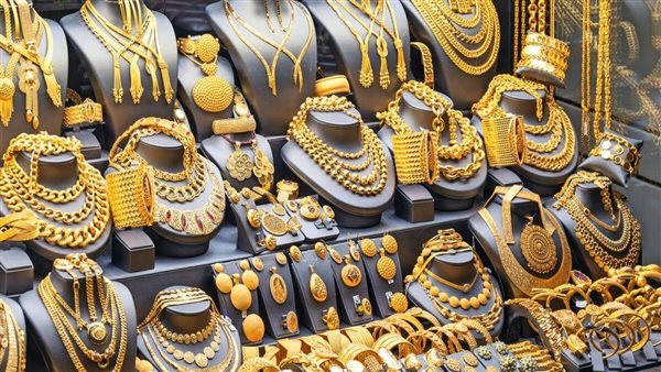 انخفاض مستمر لأسعار الذهب في السوق المصري.. والأونصة تسجل 3380 دولارًا انخفاض مستمر لأسعار الذهب في السوق المصري.. والأونصة تسجل 3380 دولارًا