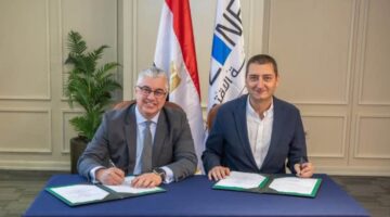 رئيس هيئة قناة السويس الاقتصادية يبرم اتفاقية جديدة مع شركة “أولوسوي” التركية المختصة في صناعة الغزل والخيوط.