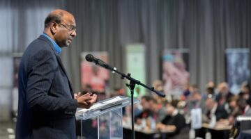 الأمين العام لمجلس الكنائس العالمي: على الرغم من قسوة العالم، تبقى المسيحية رمزًا للأمل والمصالحة.