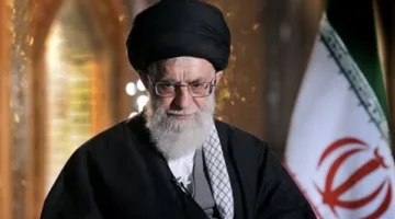 خامنئي يوجه تحذيرًا لأمريكا: لن نستسلم، وستكون هناك عواقب خطيرة إذا هاجمتمونا.