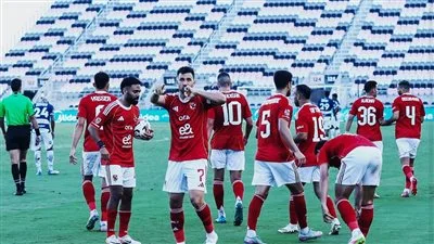 اكتشف اللاعبين الغائبين عن الأهلي في مواجهة بالميراس بكأس العالم للأندية اكتشف اللاعبين الغائبين عن الأهلي في مواجهة بالميراس بكأس العالم للأندية