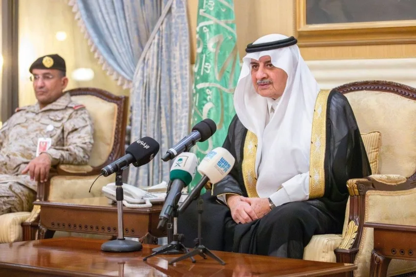 أمير تبوك خلال احتفاءه بالمشاركين في مناسك الحج: إن تفانيكم في خدمة ضيوف الرحمن مصدر فخر واعتزاز للجميع