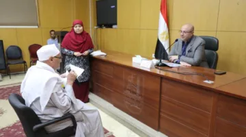 في الاجتماع الأسبوعي: محافظ بني سويف يوجه باتخاذ إجراءات سريعة لحل مشكلات واحتياجات المواطنين
