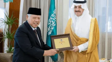 أمير المنطقة الشرقية يلتقي سفير إندونيسيا في المملكة