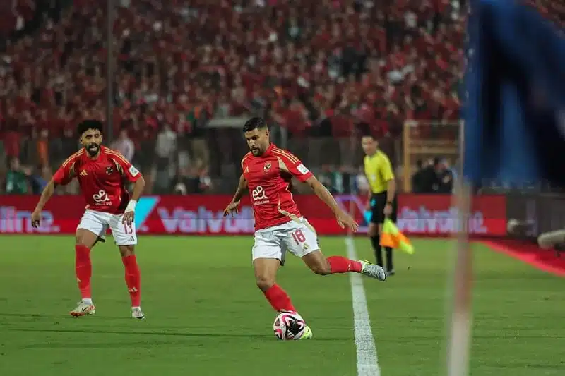 الدبيس يعيد أزمة الأهلي إلى بدايتها.. وقرار جديد وجريء بشأن عطية الله! الدبيس يعيد أزمة الأهلي إلى بدايتها.. وقرار جديد وجريء بشأن عطية الله!