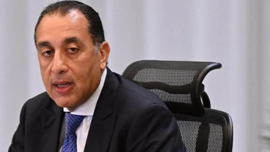 رئيس الوزراء يقود الاجتماع الأول لـ”لجنة الأزمات” لمتابعة آثار العملية العسكرية بين إيران وإسرائيل. رئيس الوزراء يقود الاجتماع الأول لـ”لجنة الأزمات” لمتابعة آثار العملية العسكرية بين إيران وإسرائيل.