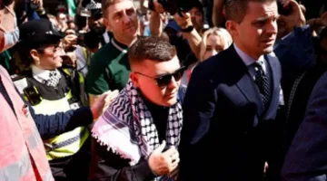مغني من فرقة “نيكاب” الإيرلندية الشمالية يُحاكم بتهمة دعم “حزب الله”