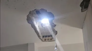 بالصور: استهداف منزل في “باريش” بصاروخين!