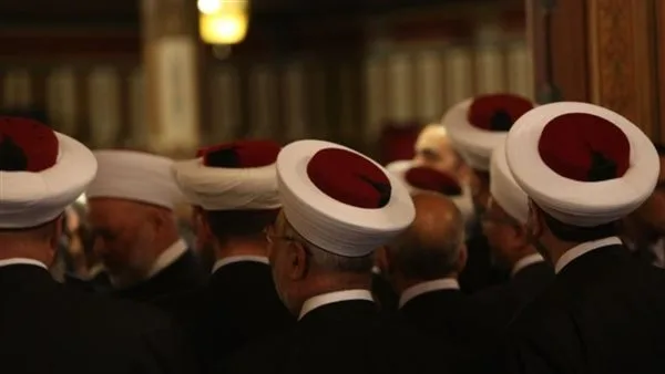 مؤسسة أوقاف صور الإسلامية تنبه من التظاهر بصفة رجل دين مؤسسة أوقاف صور الإسلامية تنبه من التظاهر بصفة رجل دين