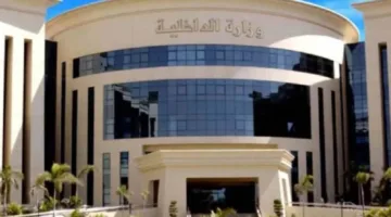 قبض على شخصين متورطين في غسل 70 مليون جنيه من عائدات تجارة المخدرات.