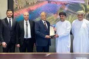 الرئيس التنفيذي لشركة “كريد” يجتمع بوزير الإسكان العماني لاستكشاف فرص الاستثمار في سلطنة عُمان.