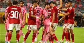 قناة الأهلي تكشف عن تشكيل الفريق لمواجهة بالميراس.. 3 تغييرات مثيرة!
