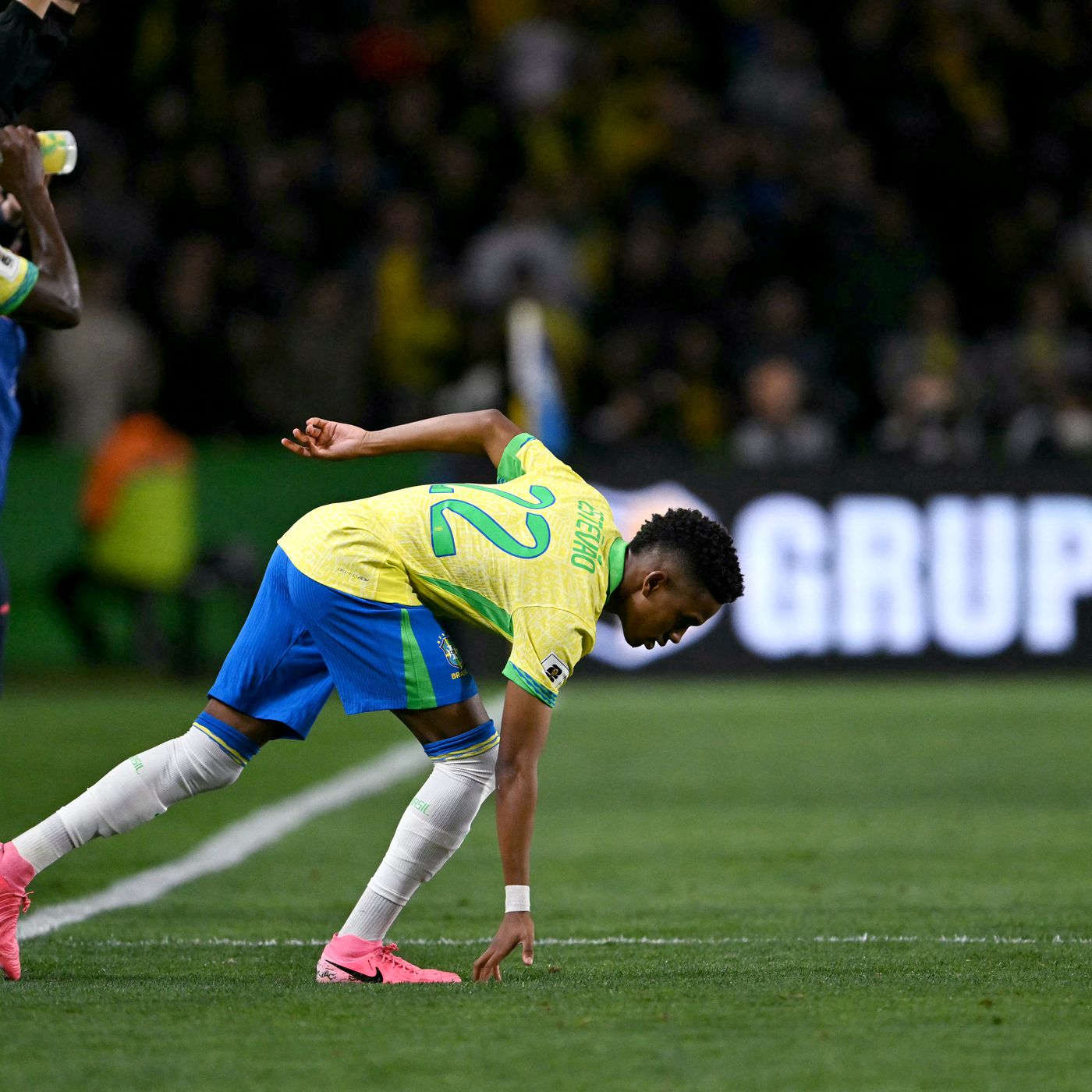 Estévão Willian makes senior debut for Brazil, the fifth youngest ever - We  Ain't Got No History