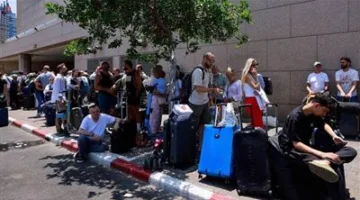 «براً وبحراً».. الولايات المتحدة تطبق خطة طارئة لإجلاء مواطنيها من إسرائيل.