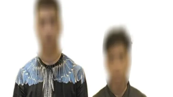شخصان يعتديان على آخر بسلاح أبيض في النزهة بسبب موقف سيارة | فيديو شخصان يعتديان على آخر بسلاح أبيض في النزهة بسبب موقف سيارة | فيديو