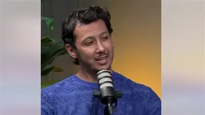 عمرو جمال يتحدث عن مدرب الأهلي ريبيرو: “لا يعرف كيف يبتسم.. ومنعني من مكافأة مالية” عمرو جمال يتحدث عن مدرب الأهلي ريبيرو: “لا يعرف كيف يبتسم.. ومنعني من مكافأة مالية”
