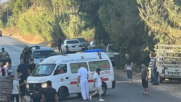 انخفاض عدد الإصابات بسبب حادث مروع بين حافلة ركاب ودراجة نارية انخفاض عدد الإصابات بسبب حادث مروع بين حافلة ركاب ودراجة نارية